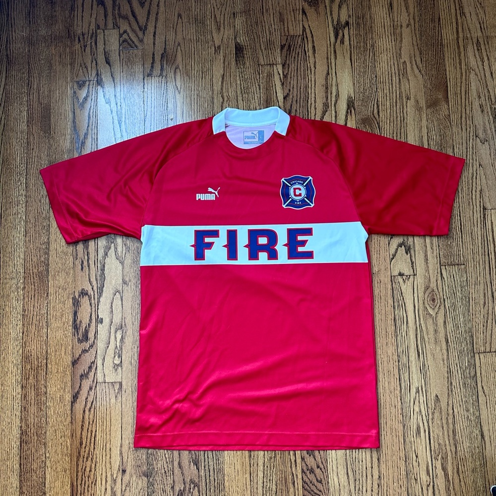 Chicago fire jersey size L (used)